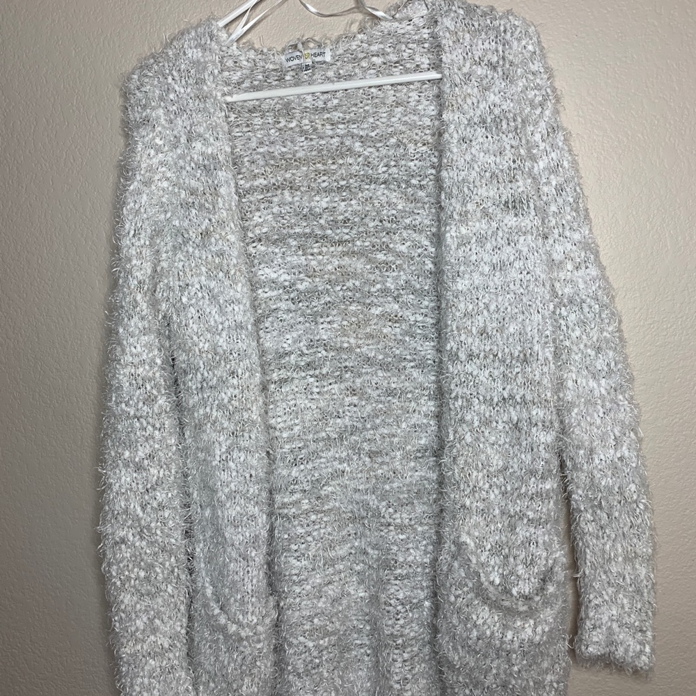 Cardigan sweater
